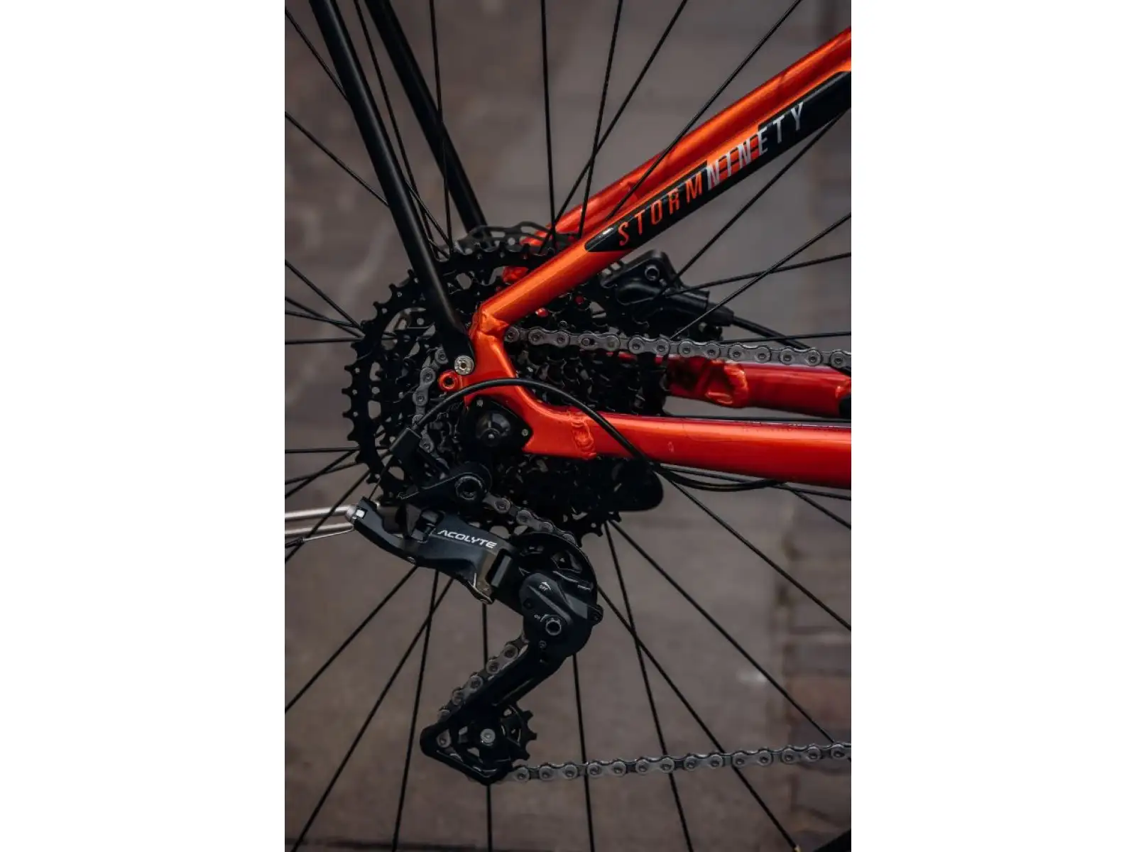 Rock Machine Storm e90-29 Metallic Orange/Silver trekking low-entry e-bike