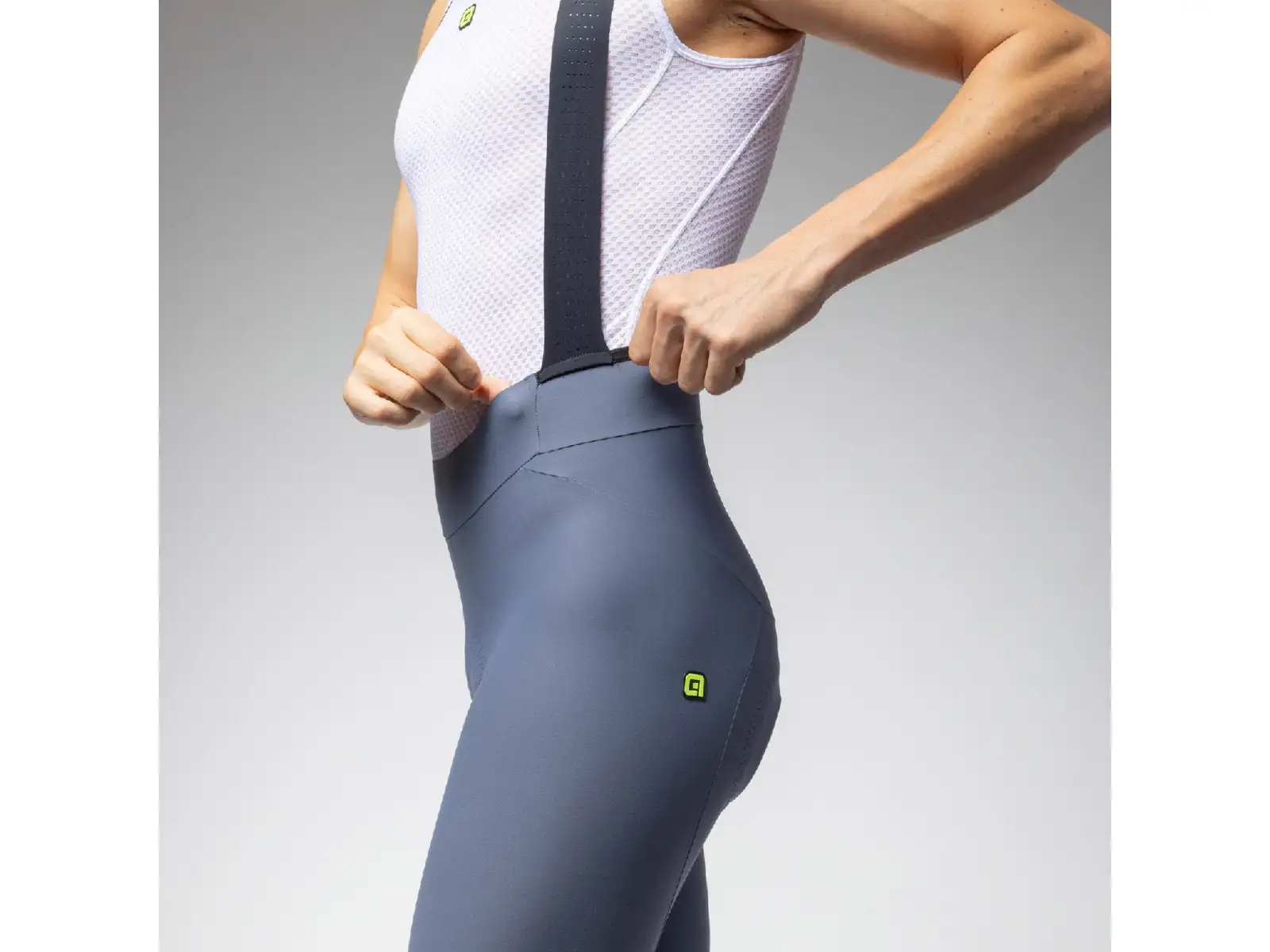 Alé R-EV1 GO men's shorts with pad and bib Steel