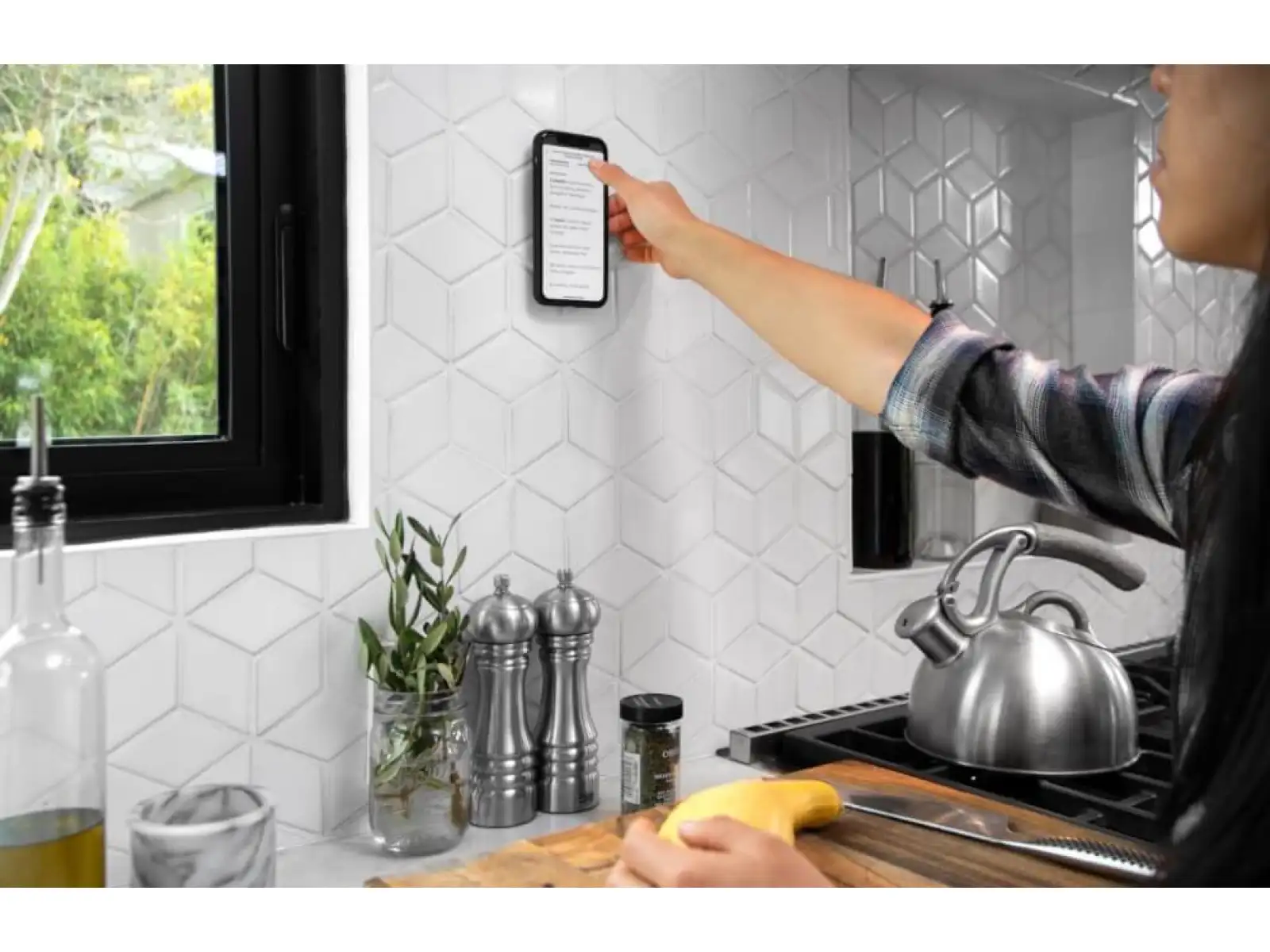 Peak Design Wall Mount magnetic phone holder Bone