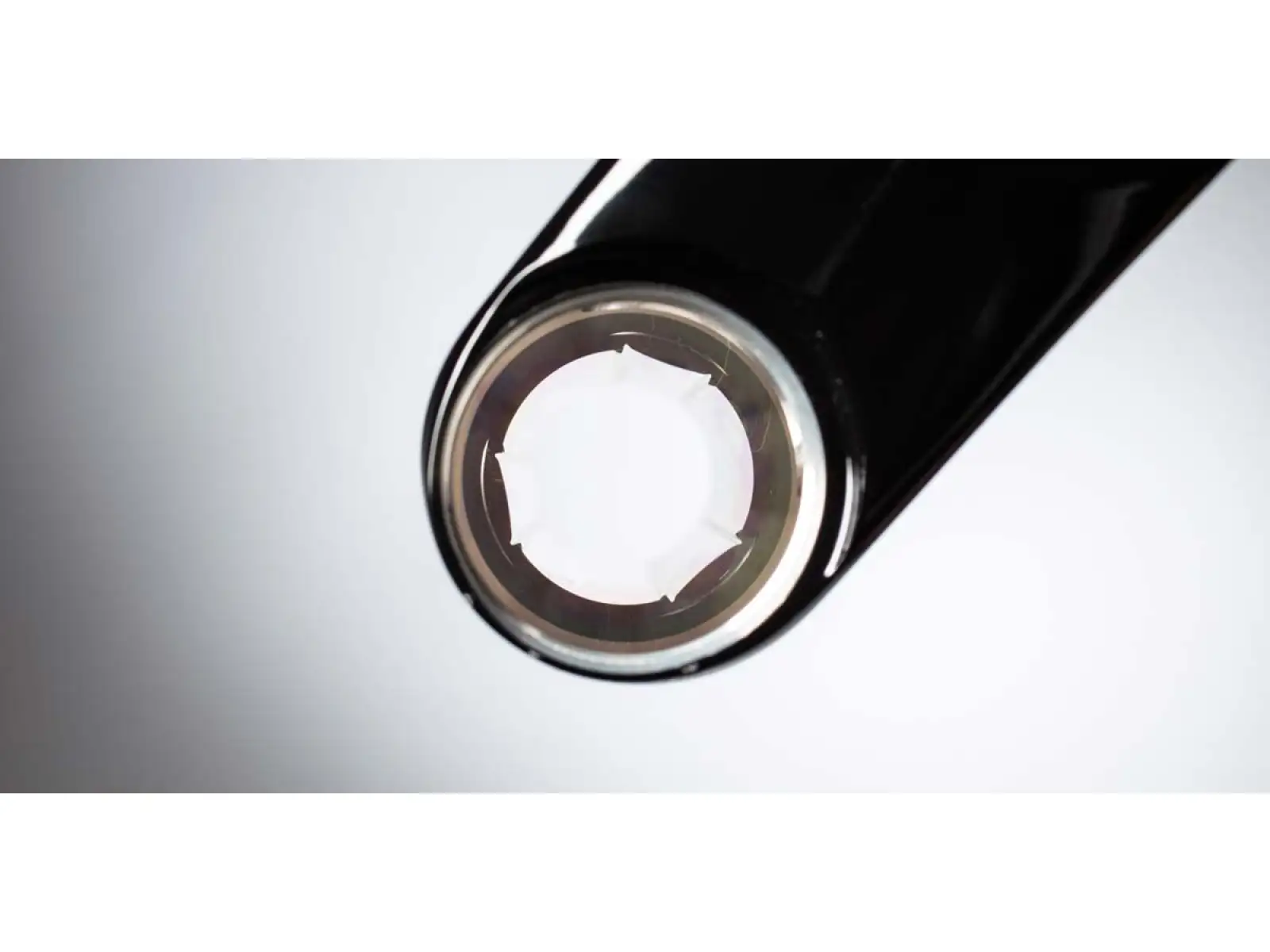 Cannodnale LEFTY OCHO ALLOY DEFAULT OPEN 29" 100 mm suspension fork