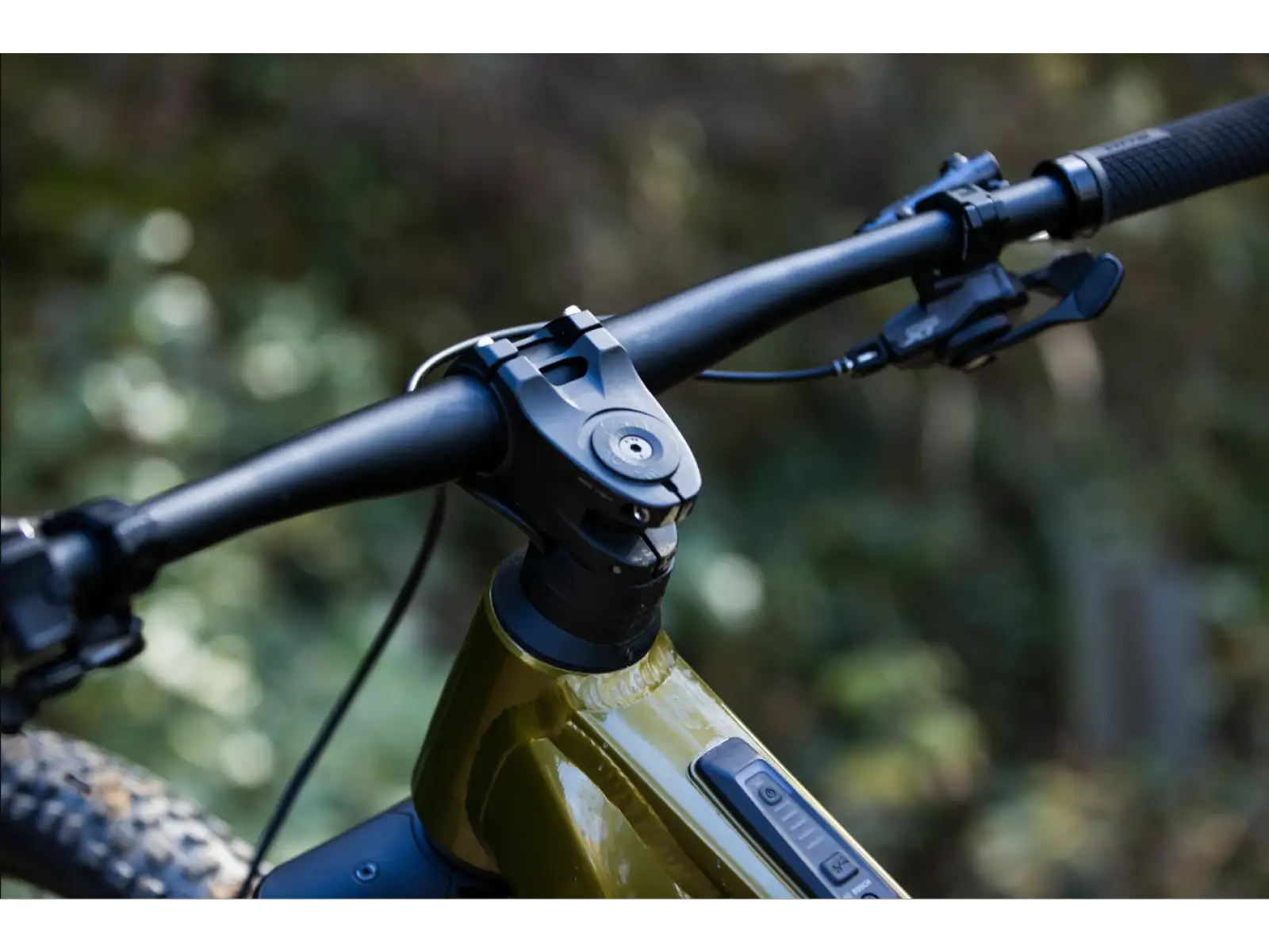 Superior eXF 9049 B full-suspension e-bike Gloss Olive Mettalic/Black