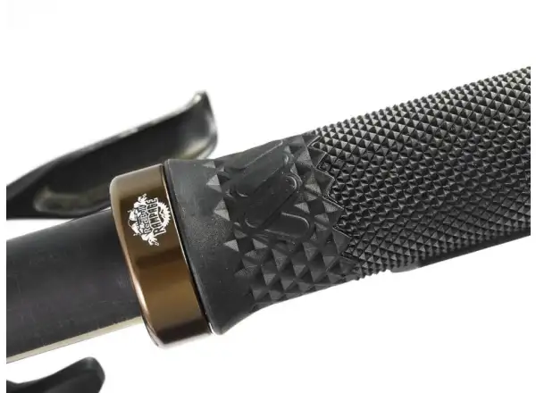 All Mountain Style Cero grips RedBull Rampage Black