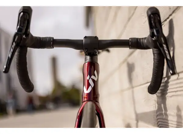 Liv EnviLiv Advanced 2 women's road bike Sangria