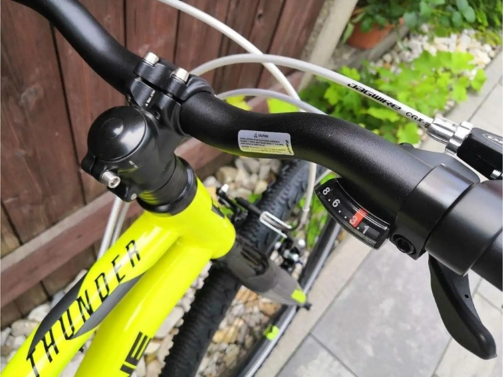 Rock Machine Thunder 24 Gloss Radioactive Yellow/Black/Dark Grey children's bike