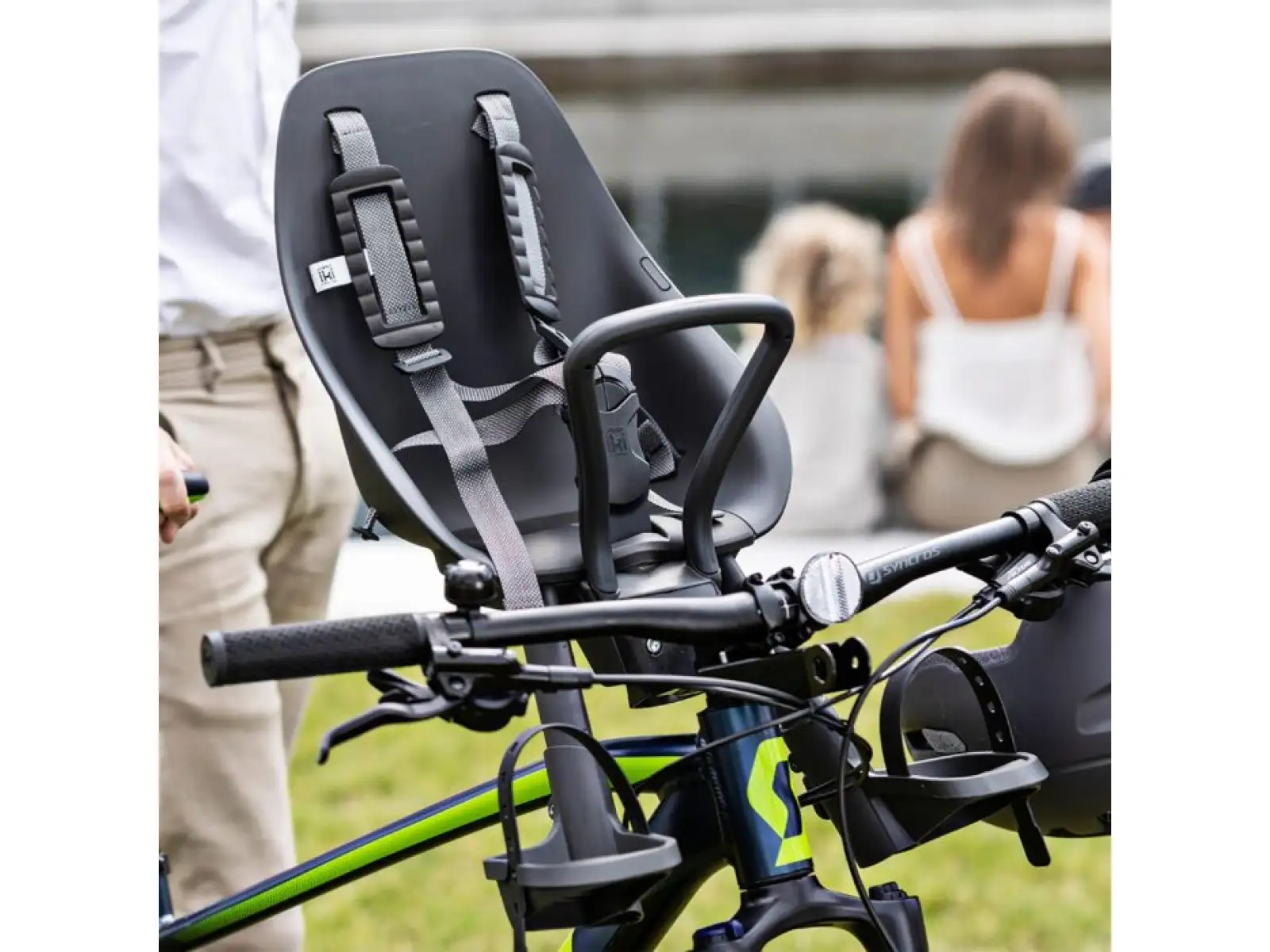 Urban Iki front child seat with adapter for stem Bincho Black