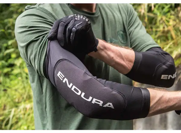 Endura SingleTrack Lite II elbow protectors black