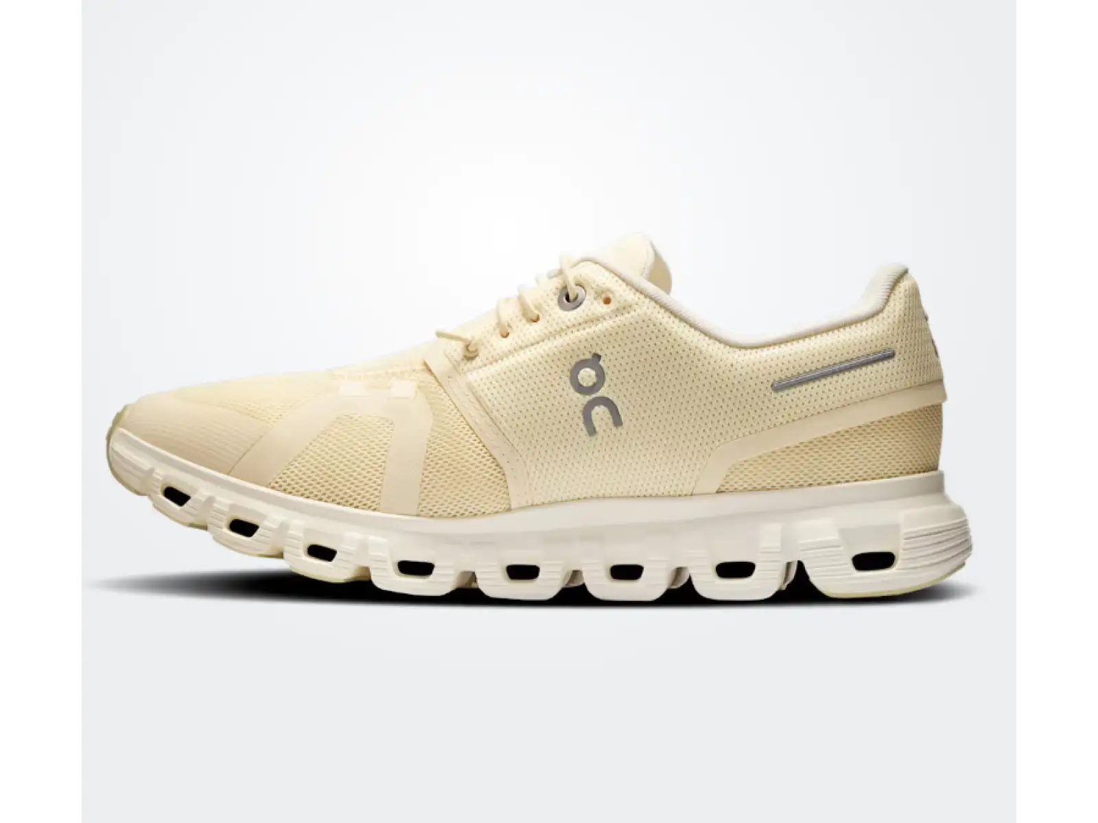 On Cloud 6 women's shoes Castor/Ivory