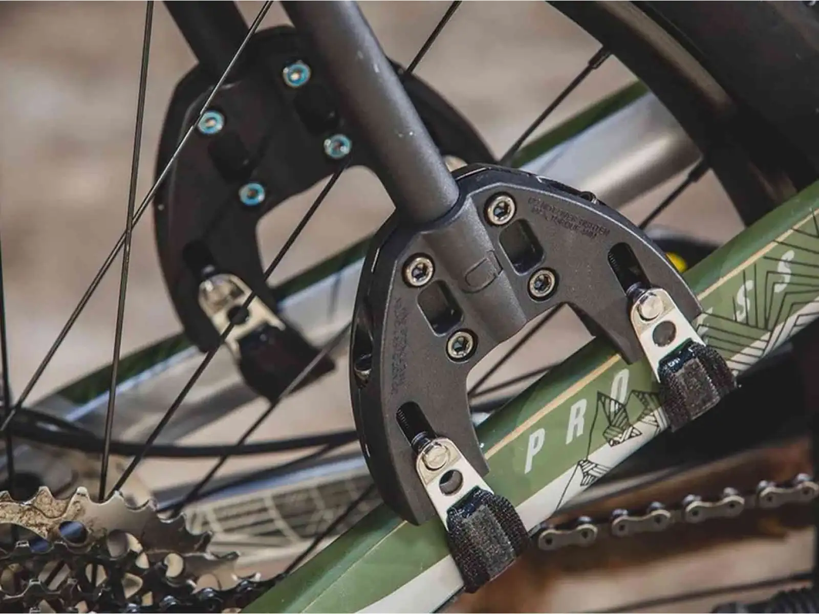 Aeroe Spider rear carrier black