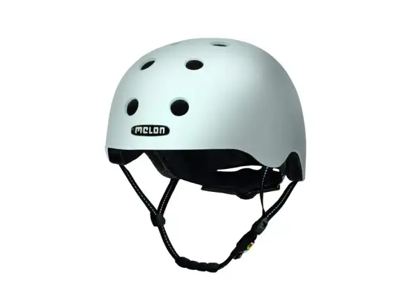 Melon Posh helmet Berlin