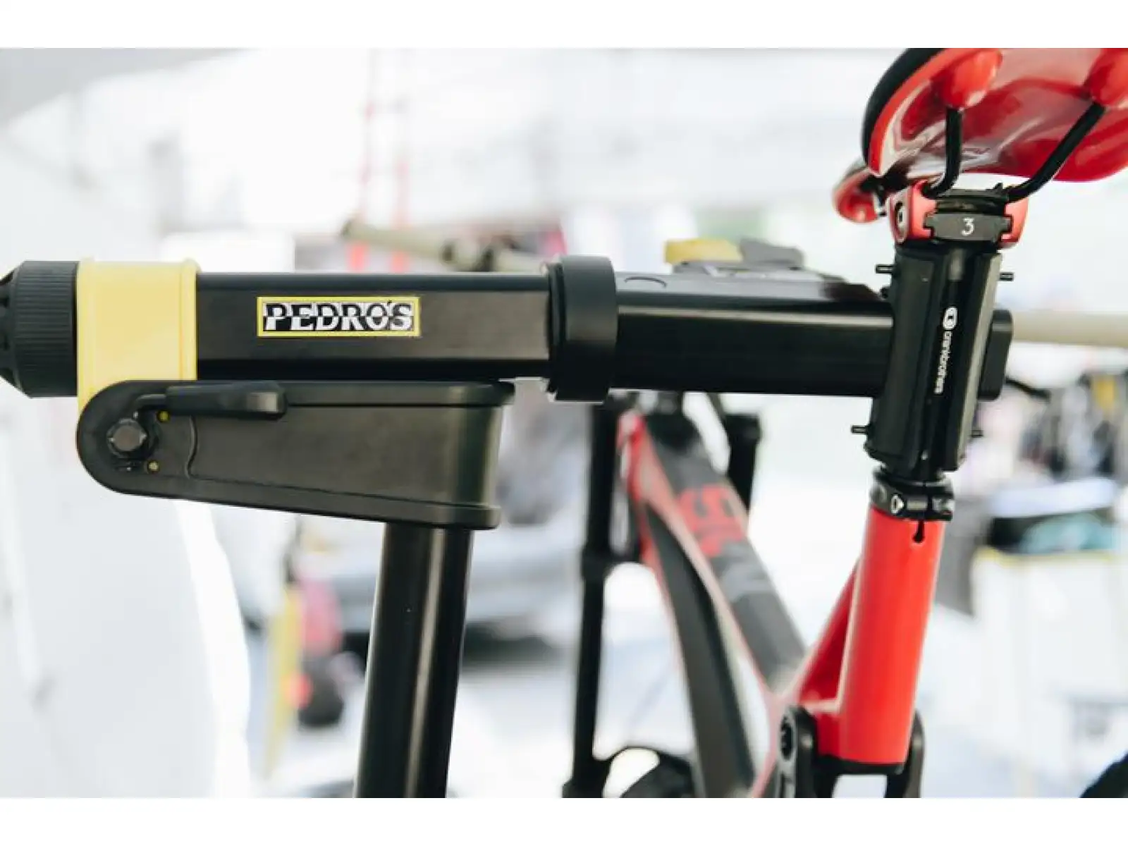 Pedros repair stand