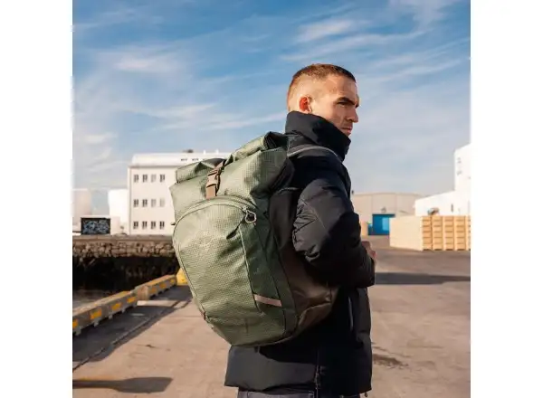 Osprey Transporter Roll Top backpack Euphoria Purple