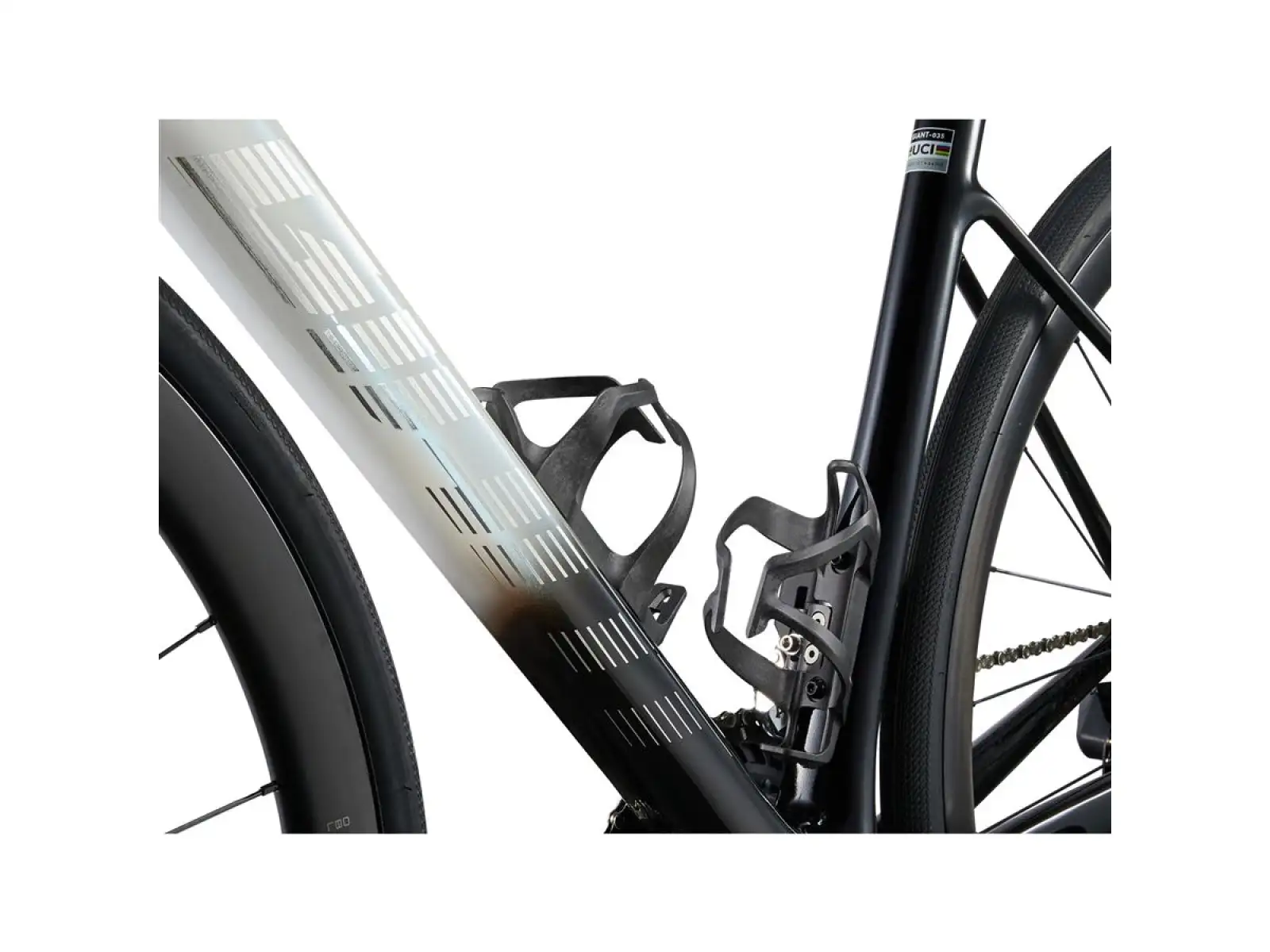 Giant Defy Advanced Pro 1 road bike Unicorn White