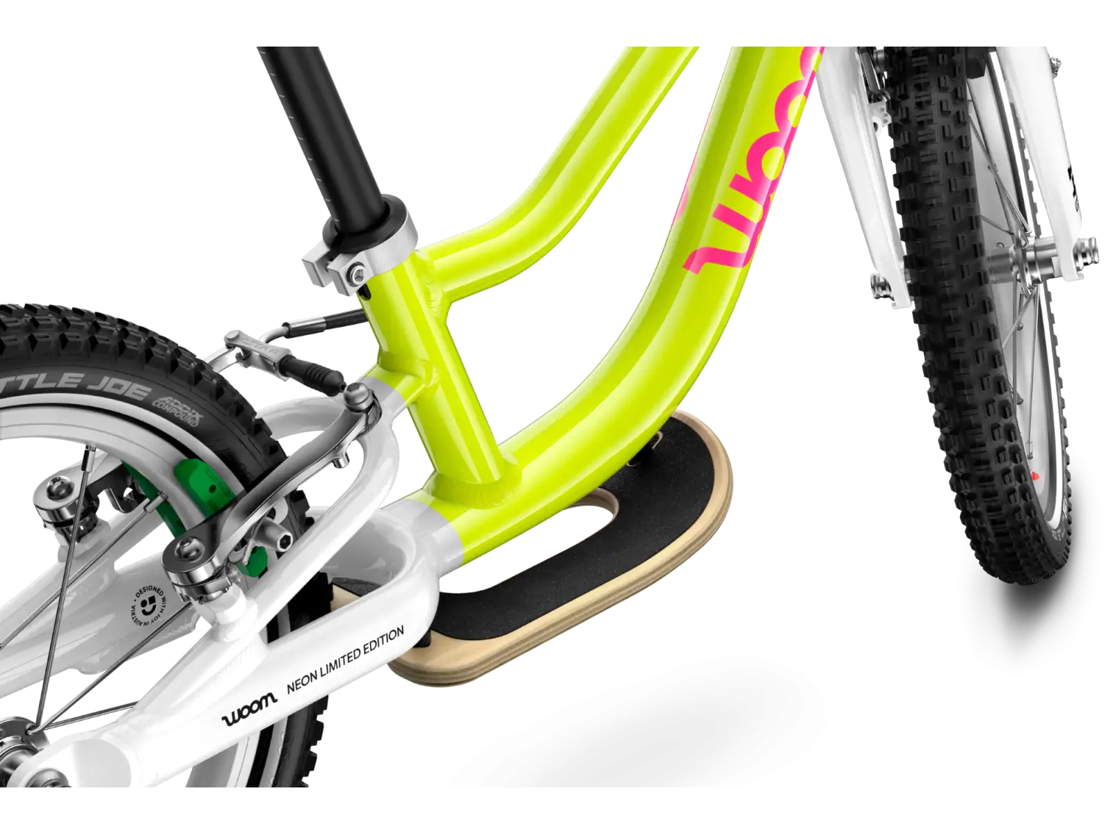 Woom GO 1 kids balance bike neon lime