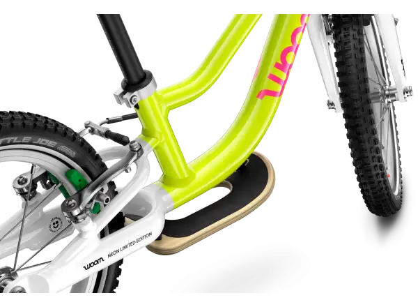 Woom GO 1 kids balance bike neon lime