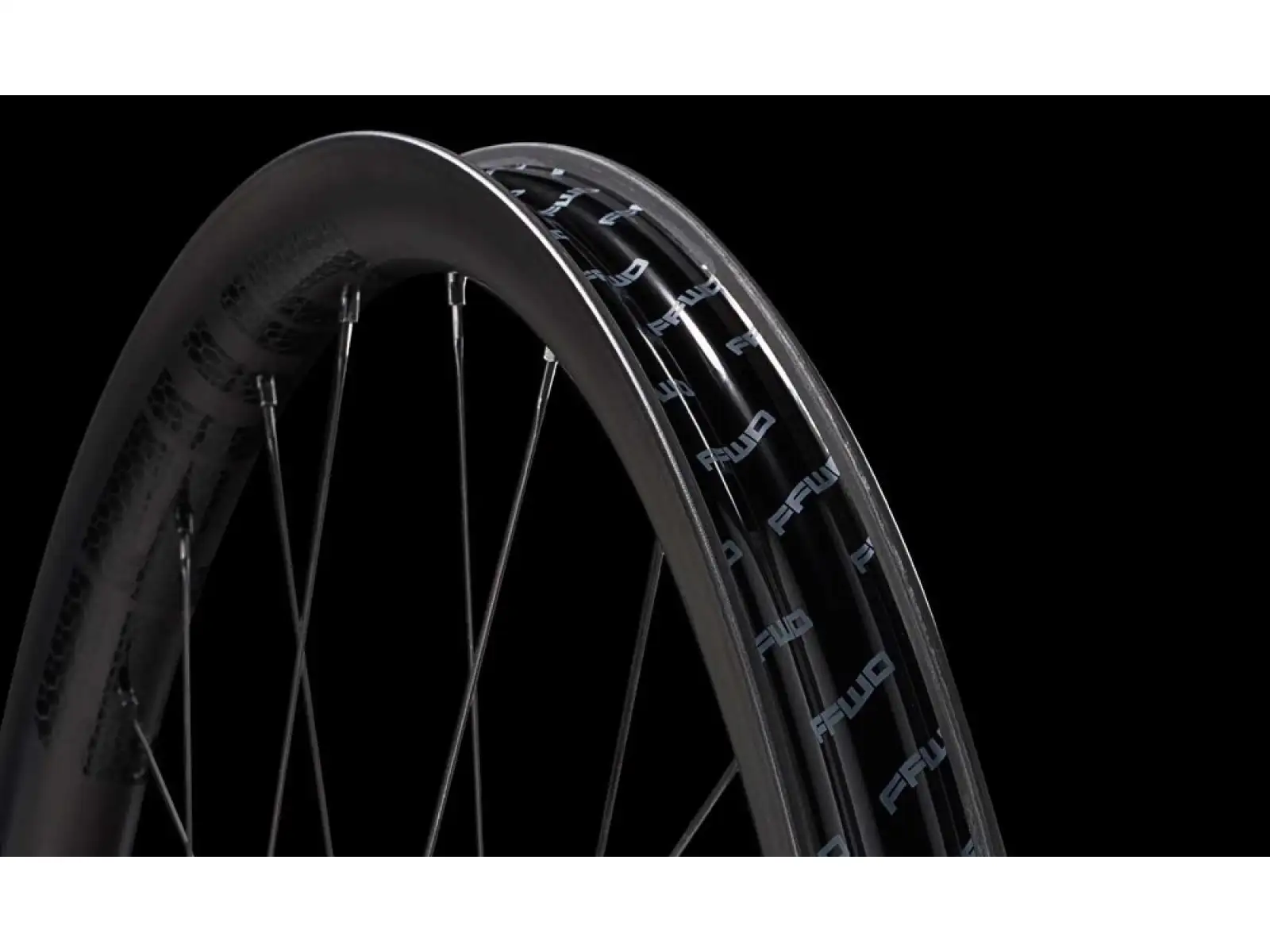 FFWD OUTLAW Carbon Boost 30 mm 29" wheelset MattBlack