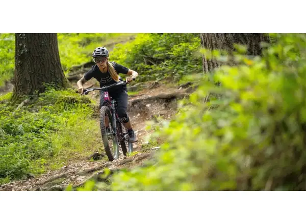 Marin Rift Zone 29" XR AXS mountain bike pink/purple/yellow
