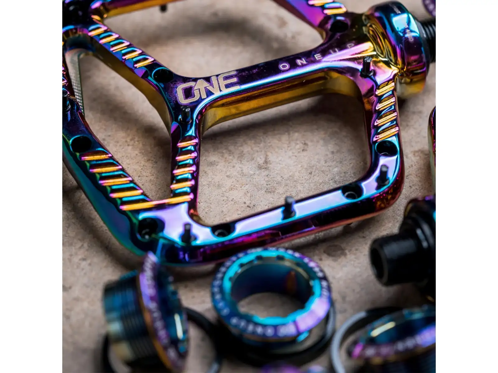 OneUP Aluminium pedals Oil Slick