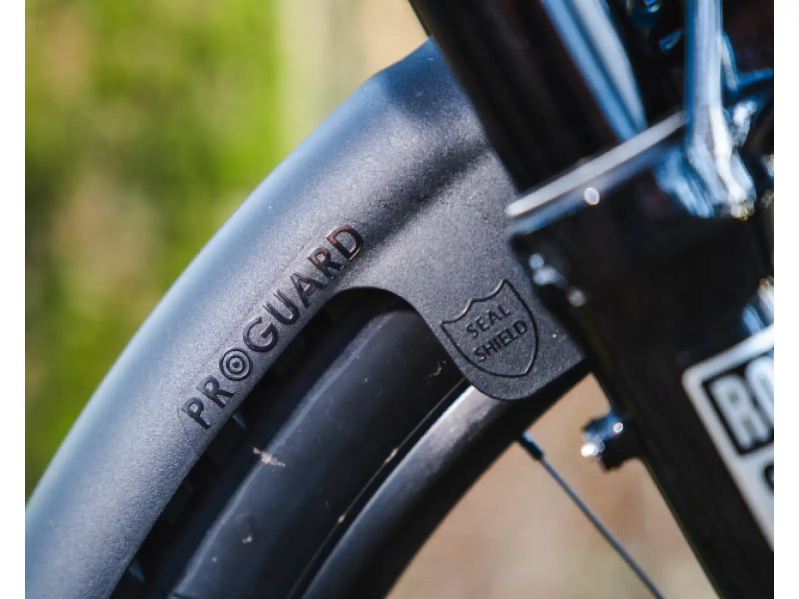 RRP ProGuard Standard Bolt-On V2 front fender černá
