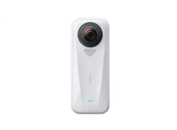 Insta360 X4 Air camera Starter Bundle white