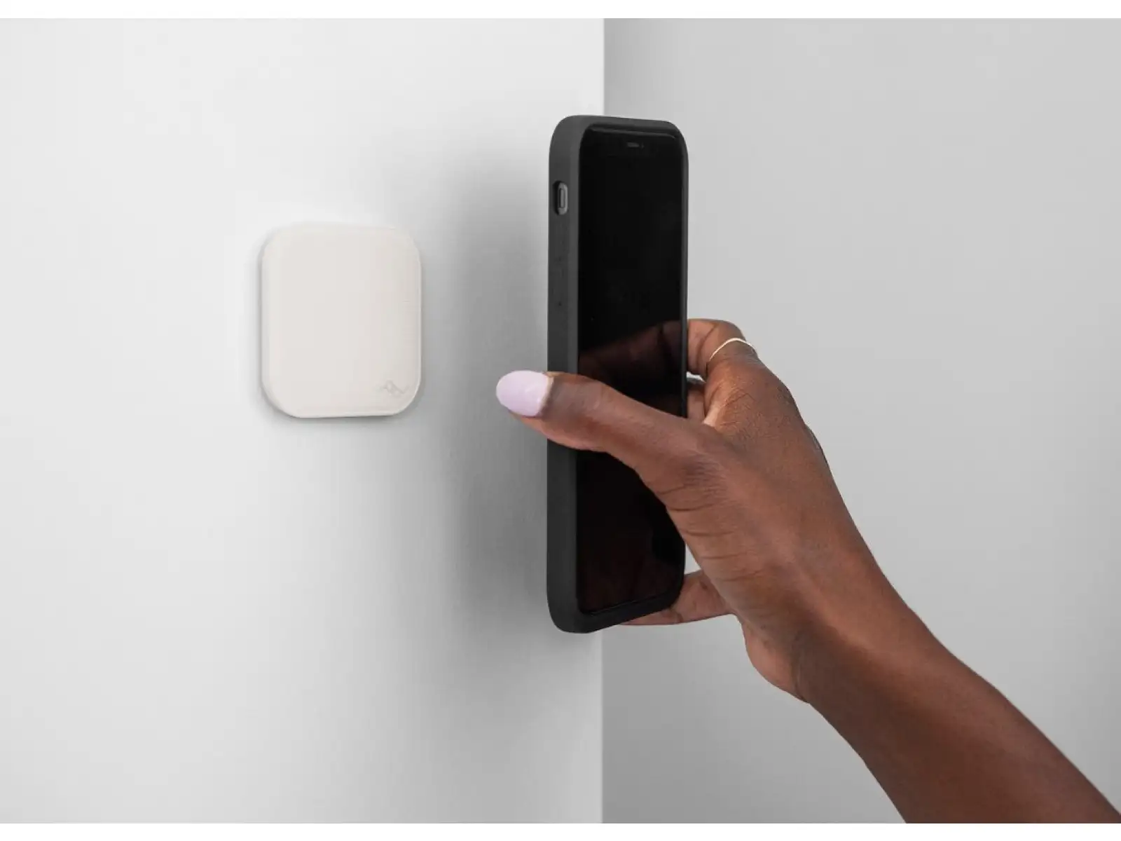 Peak Design Wall Mount magnetic phone holder Bone