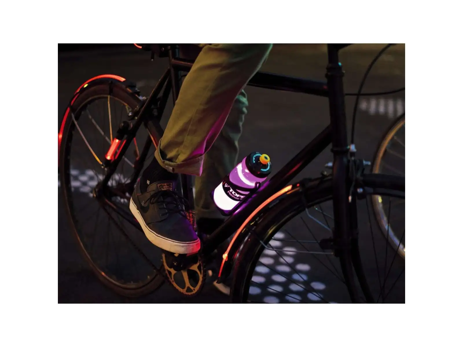 Topeak iGLOW cage including bottle