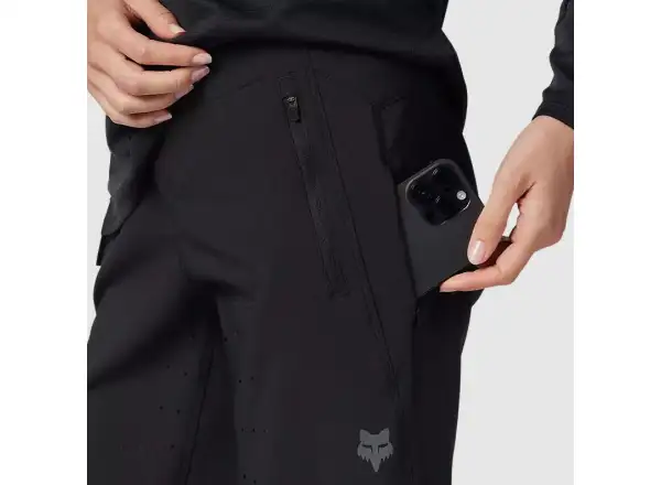 Fox Defend women's shorts Black