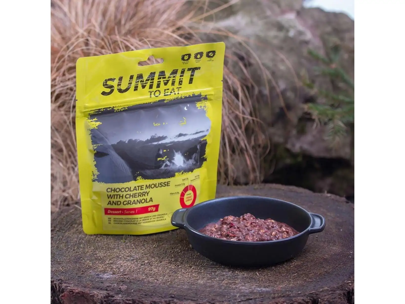 Summit To Eat dehydrated food Chocolate Mousse with Granola and cherries 97 g