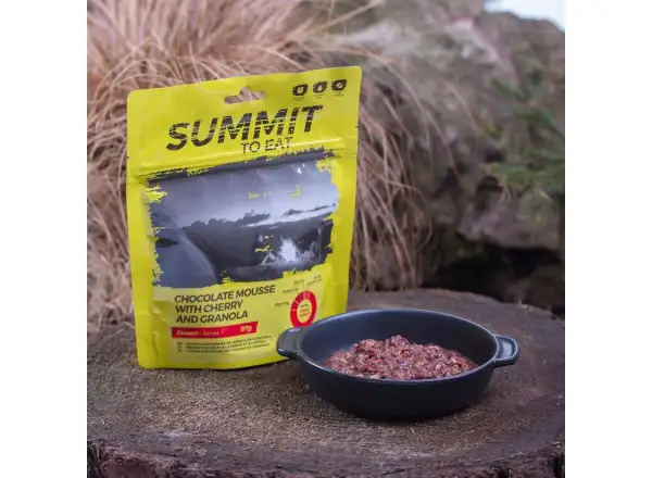 Summit To Eat dehydrated food Chocolate Mousse with Granola and cherries 97 g