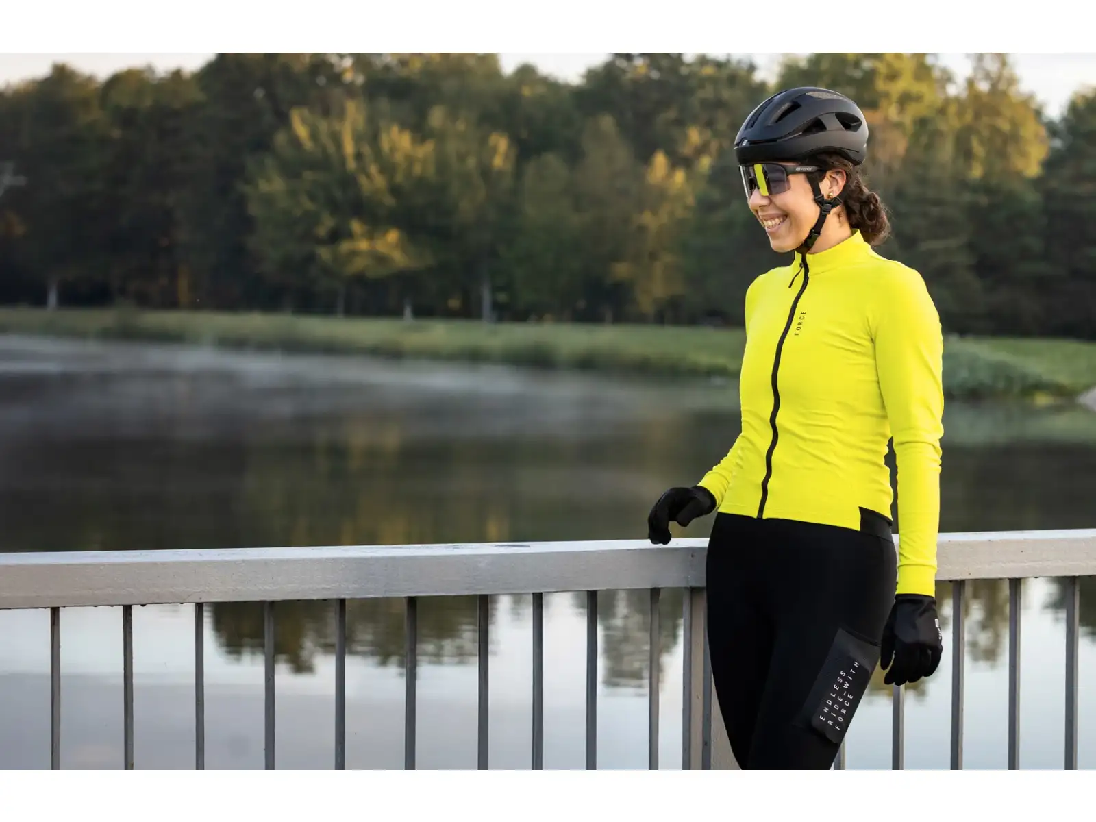 Force Spire cycling glasses black/photochromic lens