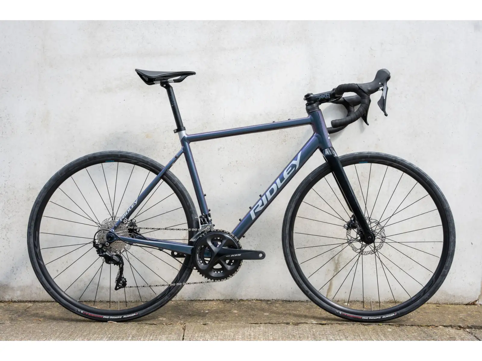 Ridley Grifn A 105 gravel bike Dark Violet Cameleon
