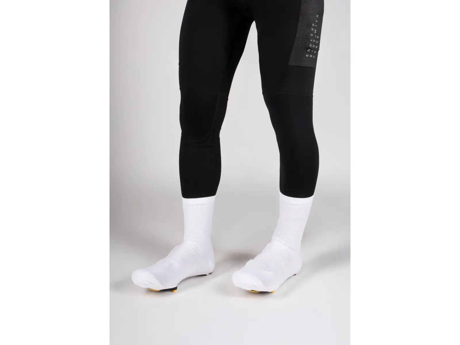 Force Snug shoe covers white