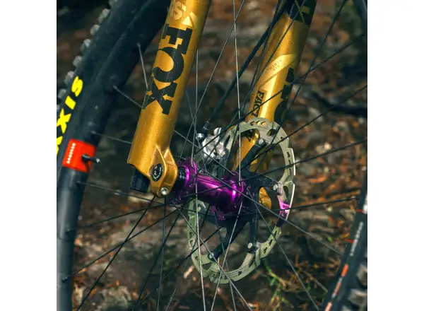 OneUp front hub 110x15 32 holes purple