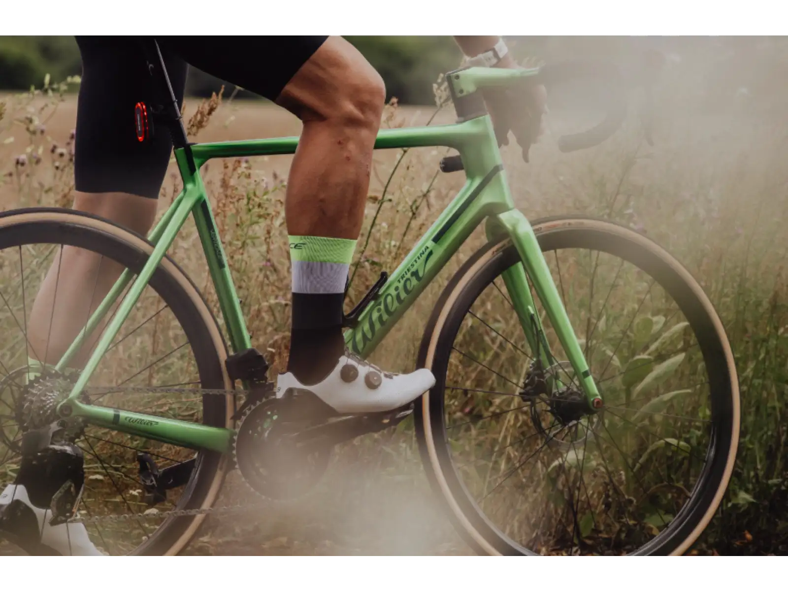Force Rainbow cycling socks black/fluo