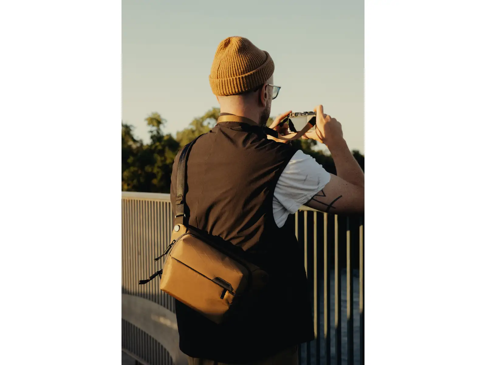 Peak Design Everyday Sling 3 l backpack Coyote
