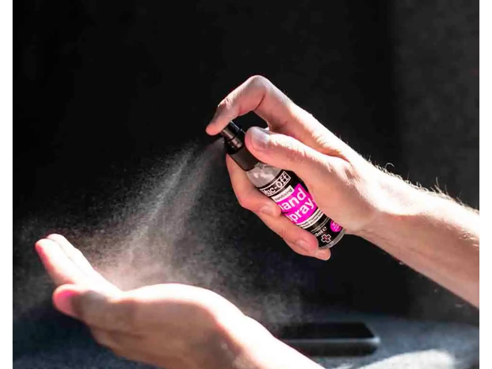 Muc Off Sanitising Hand Spray antibacterial hand spray 32 ml