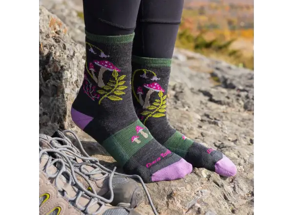 Darn Tough Mellow Mushrooms Micro Crew Lightweight Cushion women's socks Charcoal