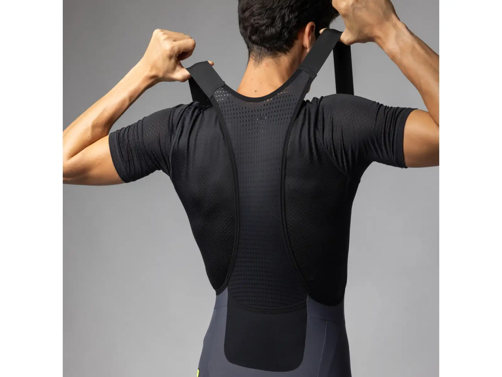 Alé R-EV1 GO men's shorts with pad and bib Titanium