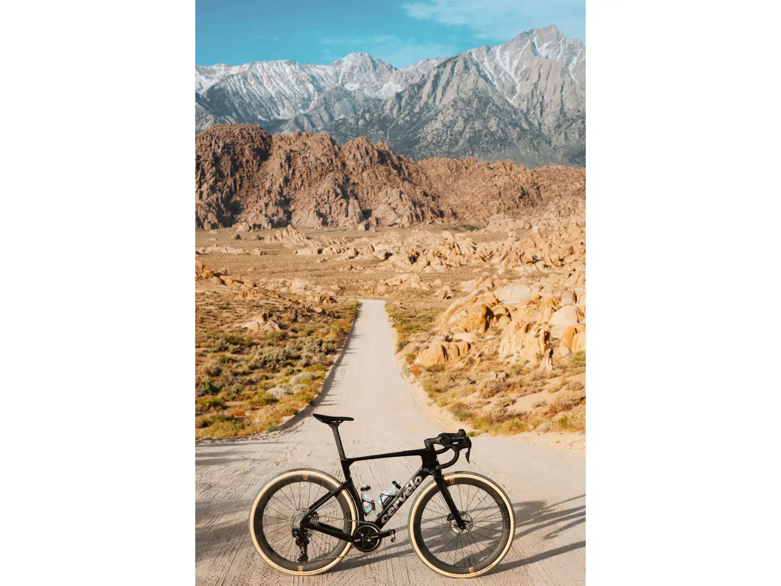 Cervélo Aspero-5 Shimano GRX RX825 Di2 1 Five Black gravel bike