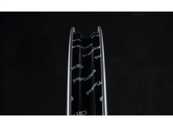 FFWD FALCON + RYOT77 Shimano 11/12sp laced wheels