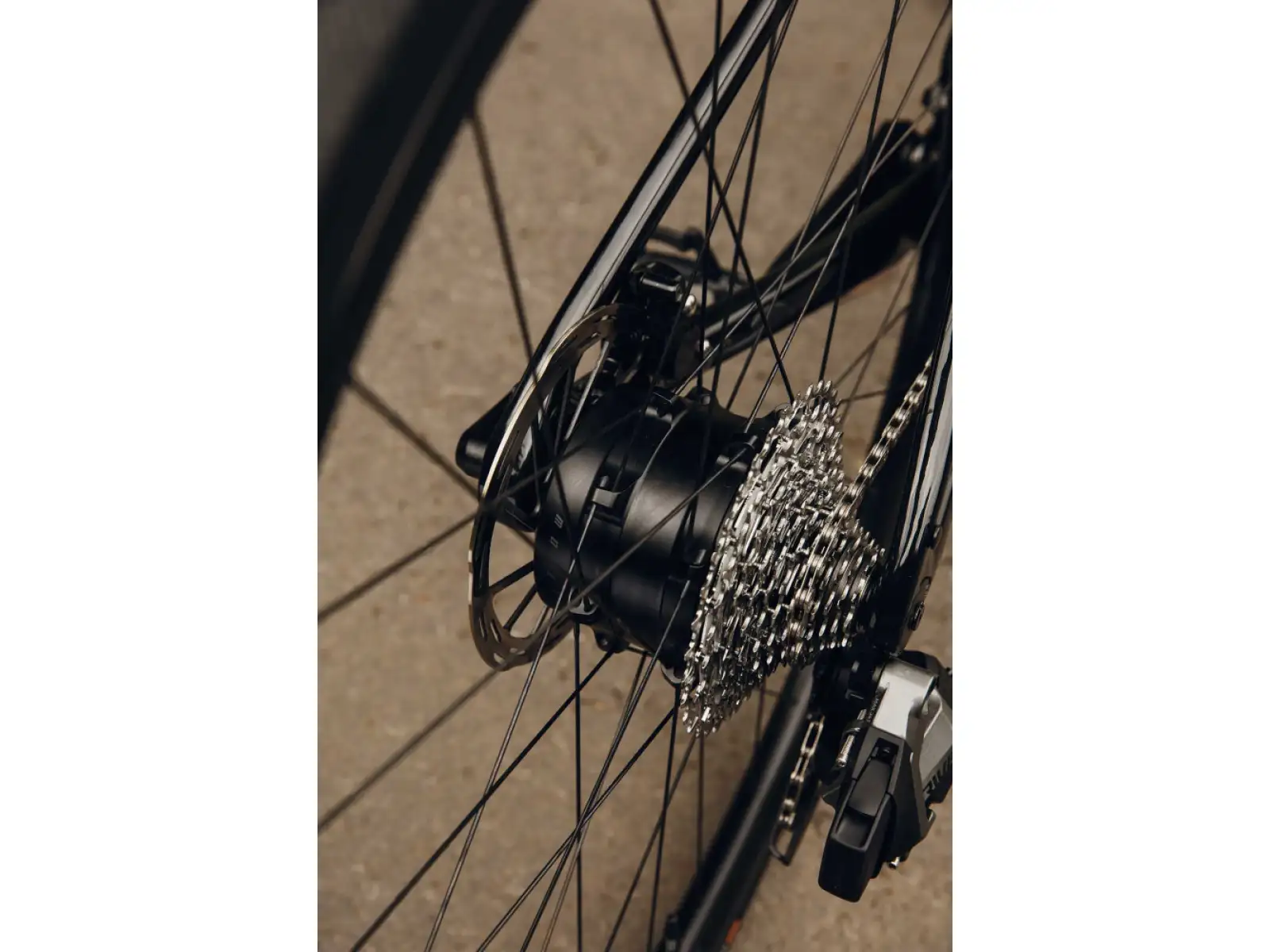 Liv Avail Advanced E+ Elite 2 road e-bike Golden Haze