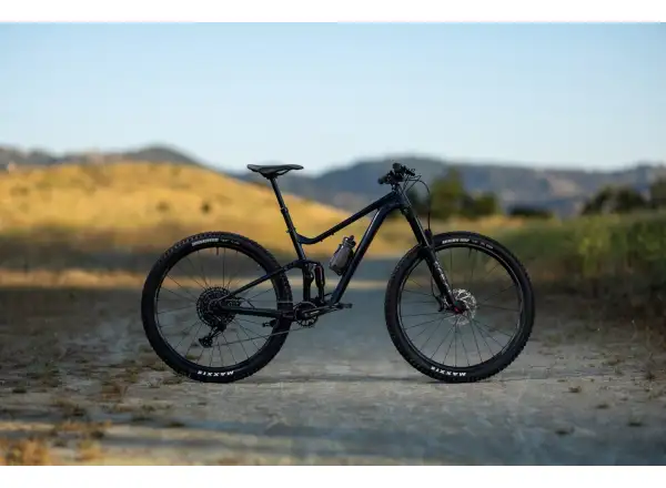 Giant Stance 29 1 full suspension bike Metallic Black