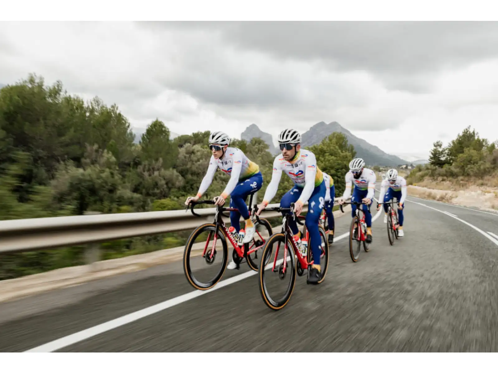 100% Speedcraft Glasses TotalEnergies Team Matte White / HIPER Lens