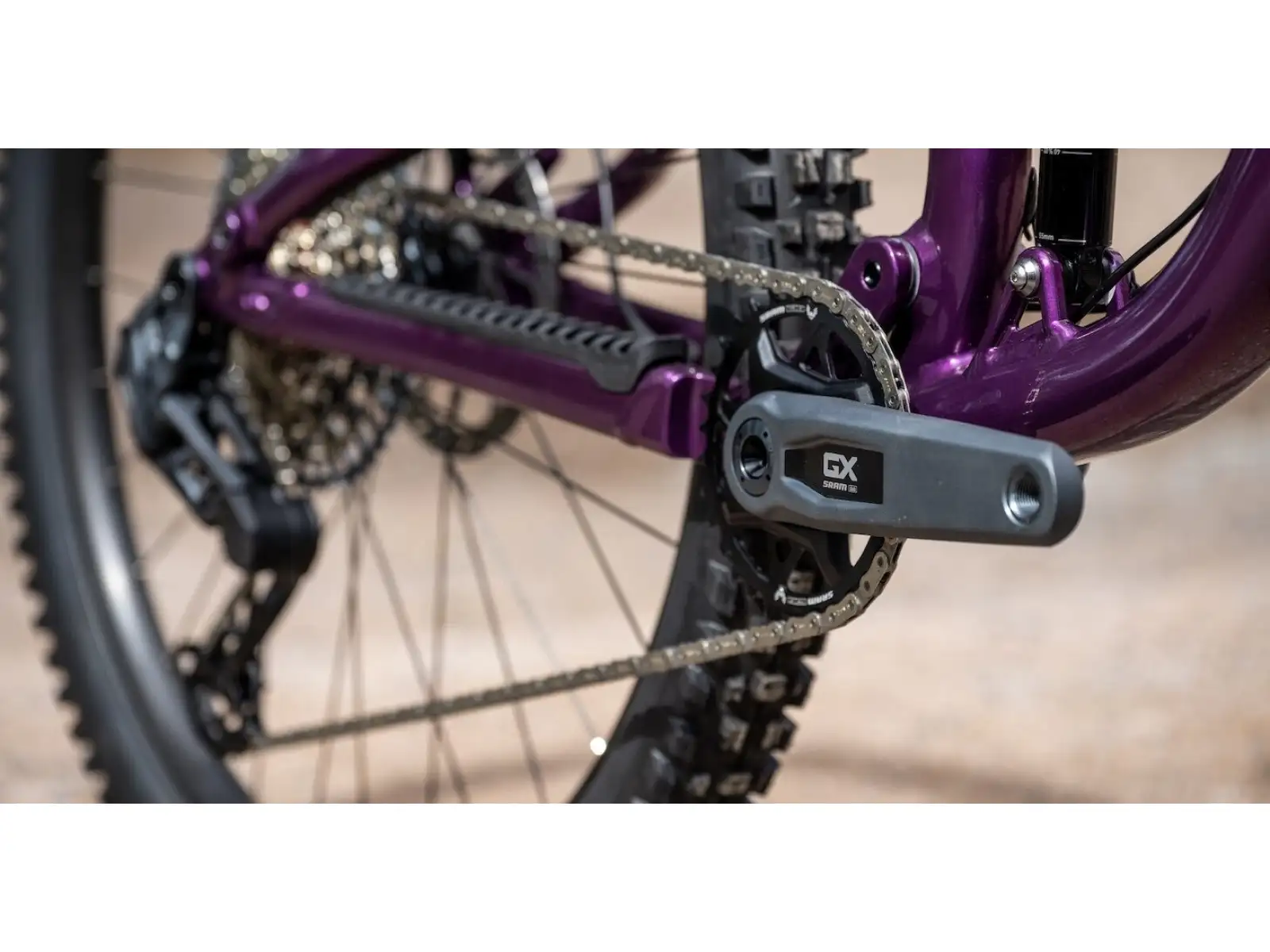 Marin Rift Zone 29" XR AXS mountain bike pink/purple/yellow