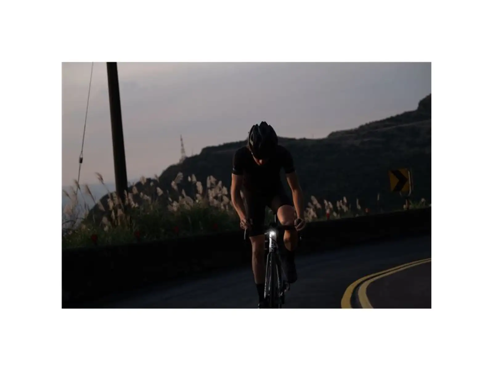 Giant Recon HL 100 front light black