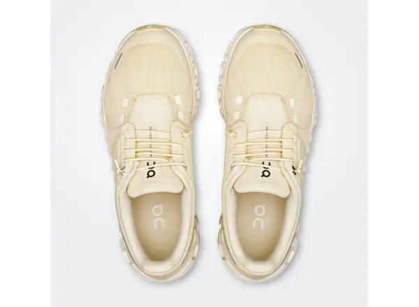On Cloud 6 women's shoes Castor/Ivory