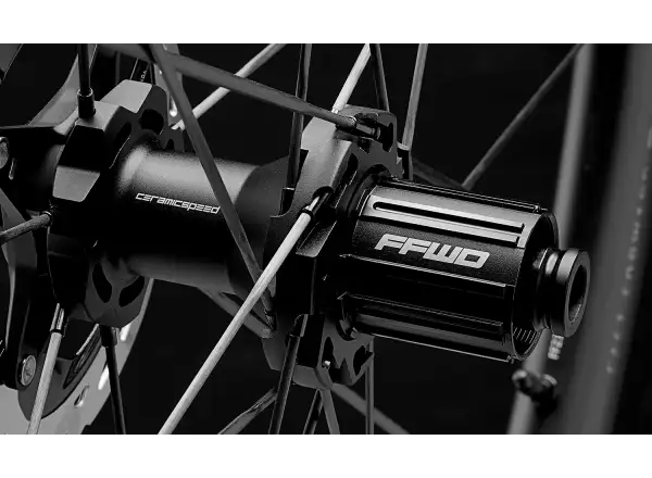 FFWD RAW CS 44 road wheelset Gloss Black