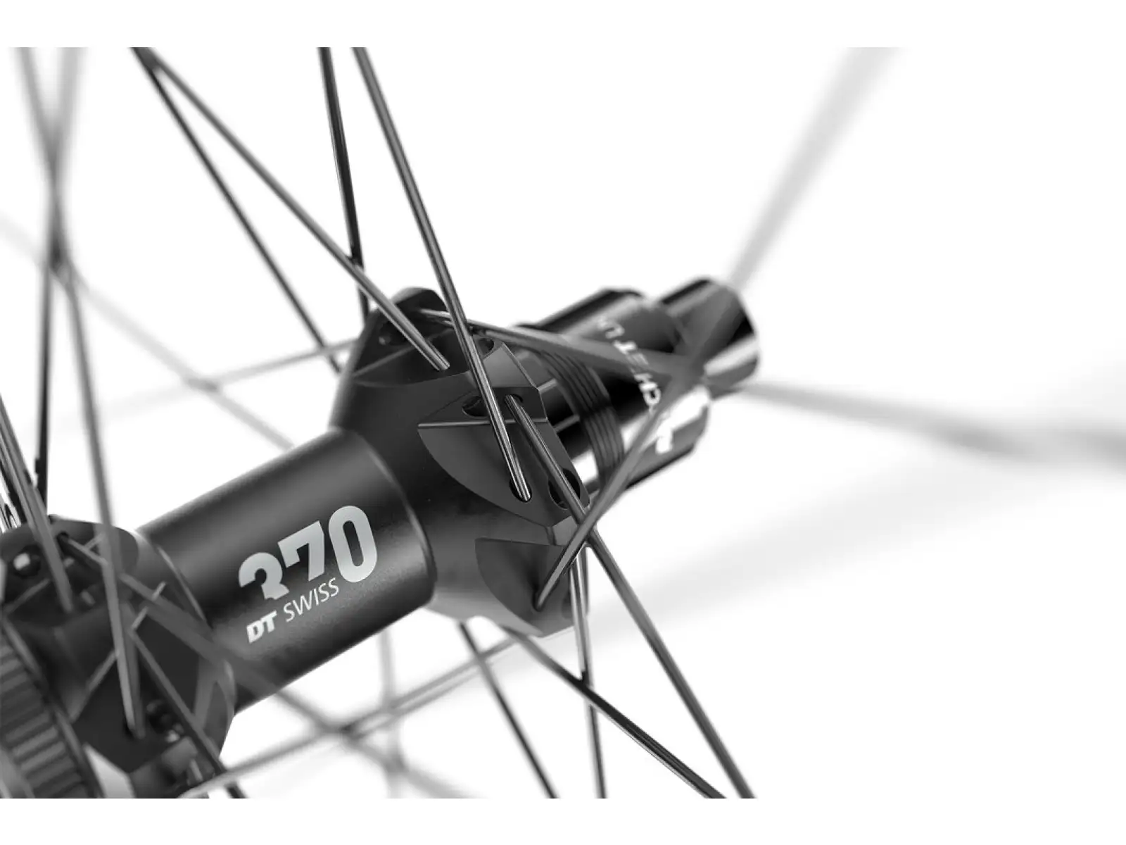 DT Swiss M 1900 Spline Boost 29" wheelset