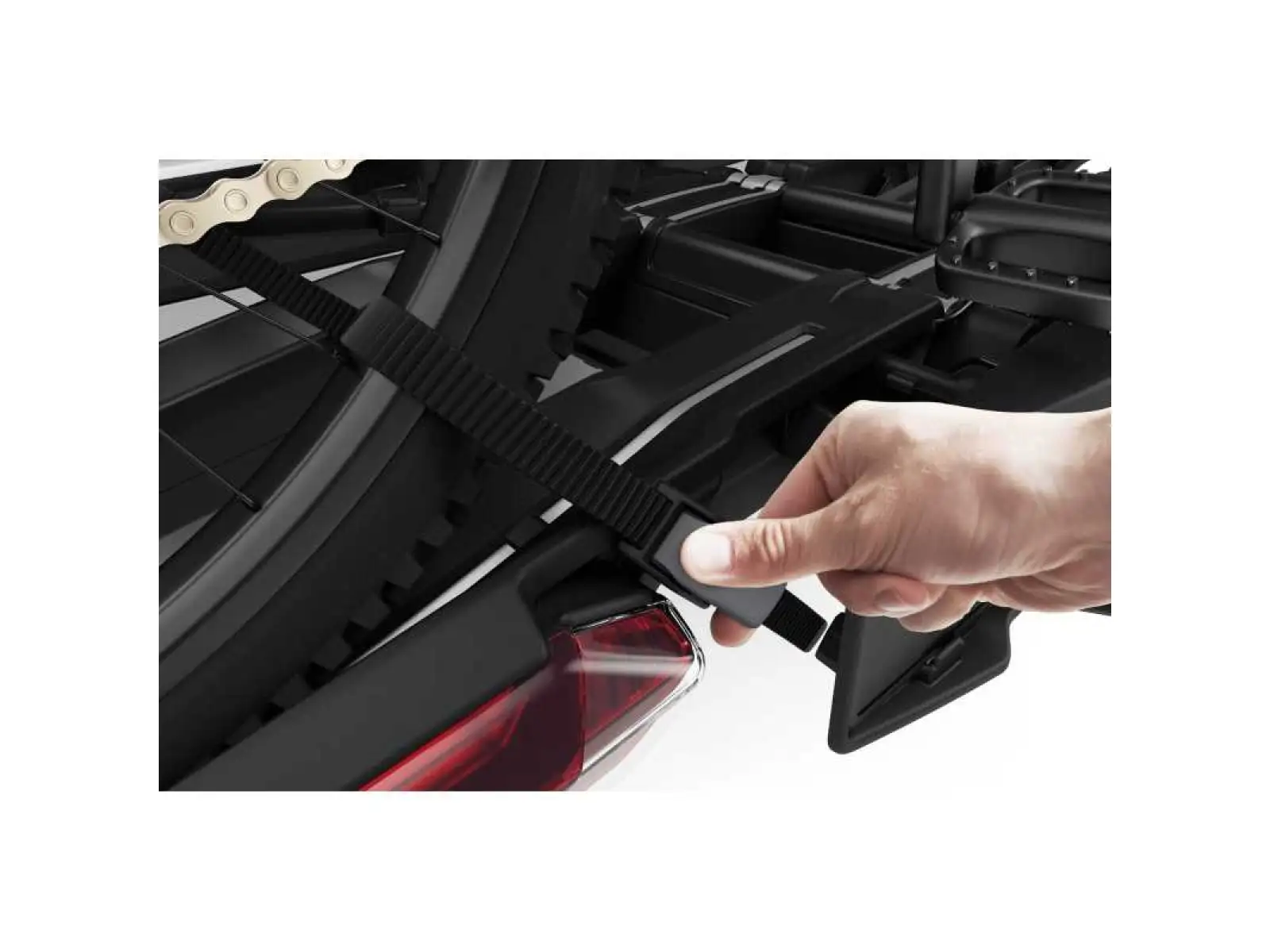 Thule Epos carrier on towbar for 3 bikes