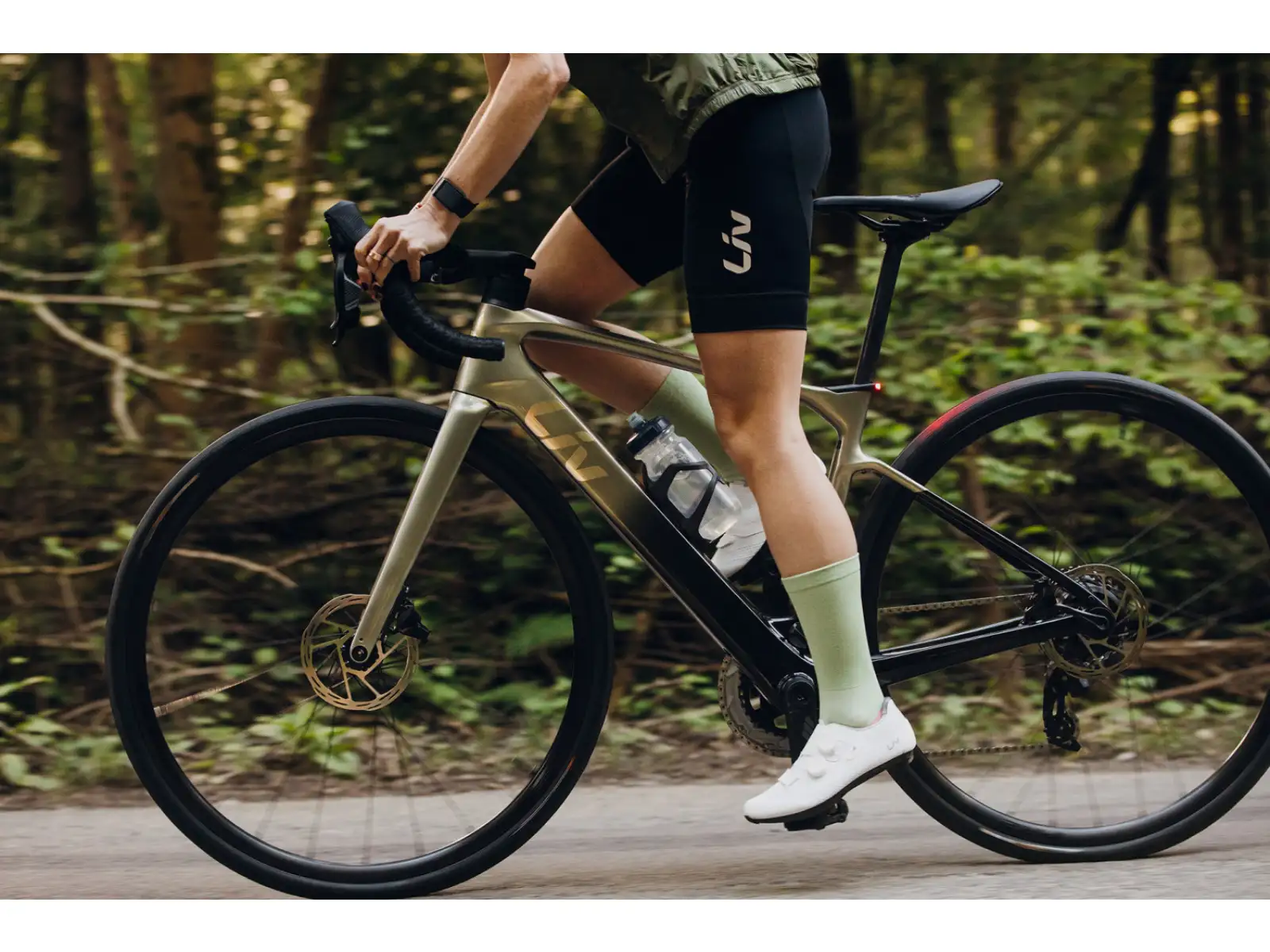 Liv Avail Advanced E+ Elite 2 road e-bike Golden Haze