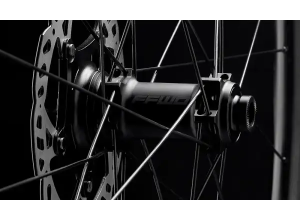 FFWD Outride Alloy road wheelset
